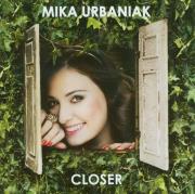 Closer. Autor: Mika Urbaniak. Dadada.pl Okładka książki Closer
