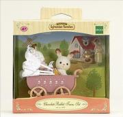 Sylvanian Families Zestaw Bliźniaki z wózkiem. Wydawca: Epoch. Dadada.pl Opakowanie Sylvanian Families Zestaw Bliźniaki z wózkiem
