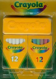 Crayola Zestaw kredy białej i kolorowej. Wydawca: Crayola. Dadada.pl Opakowanie Crayola Zestaw kredy białej i kolorowej