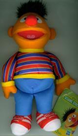 Opakowanie Ulica Sezamkowa Ernie mini pluszak