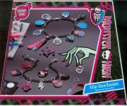 Okładka książki Monster High Zabójcze bransoletki z zawieszkami