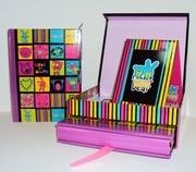 Okładka książki Pudełko z albumem i ramką do zdjęć. Bear & rabbit