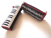 Okładka książki Piórnik POL 027 z nadrukiem Pianino MESIO.pl