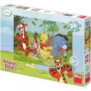 Puzzle 24 Kubuś Puchatek na kwitnącej łące DINO. Wydawca: Dino Toys. Dadada.pl Opakowanie Puzzle 24 Kubuś Puchatek na kwitnącej łące DINO