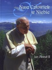 Nasz Człowiek w Niebie. Autor: Karczewski Sebastian. Dadada.pl Okładka książki Nasz Człowiek w Niebie