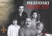 Piłsudski. Burzliwe życie w niespokojnych czasach. Autor:   Praca zbiorowa. Dadada.pl Okładka książki Piłsudski. Burzliwe życie w niespokojnych czasach