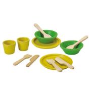 Serwis obiadowy. Wydawca: Plan toys. Dadada.pl Opakowanie Serwis obiadowy