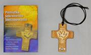 Okładka książki Pamiątka sakramentu bierzmowania z krzyżykiem