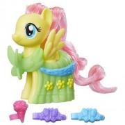 Okładka książki My Little Pony Kucyki na wybiegu Fluttershy
