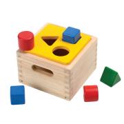 Skrzynia z figurami geometrycznymi. Wydawca: Plan toys. Dadada.pl Opakowanie Skrzynia z figurami geometrycznymi