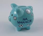 Opakowanie Skarbonka świnka z grafiką piłek - Na wakacje