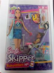 Barbie Skipper Babysitters. Wydawca: Mattel. Dadada.pl Opakowanie Barbie Skipper Babysitters