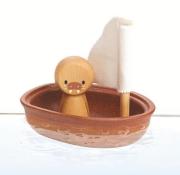 Pastelowa żaglówka z lwem morskim. Wydawca: Plan toys. Dadada.pl Opakowanie Pastelowa żaglówka z lwem morskim