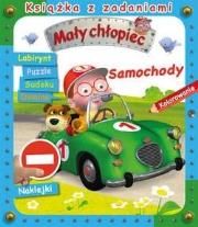 Okładka książki Samochody. Książka z zadaniami. Mały chłopiec