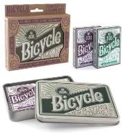 Karty Retro Tin Gift Set BICYCLE. Wydawca: Bicycle. Dadada.pl Opakowanie Karty Retro Tin Gift Set BICYCLE