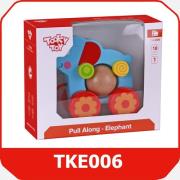 Słoń z kulką do ciągnięcia. Wydawca: Tooky Toy. Dadada.pl Opakowanie Słoń z kulką do ciągnięcia