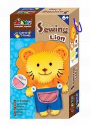 Uszyj lwa. Wydawca: Russell. Dadada.pl Opakowanie Uszyj lwa