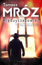 Międzyczasowiec. Autor: Mróz Tomasz. Dadada.pl Okładka książki Międzyczasowiec