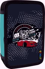 Piórnik dwusuwakowy z wyposażeniem Car Racing Street. Wydawca: Eurocom. Dadada.pl Opakowanie Piórnik dwusuwakowy z wyposażeniem Car Racing Street