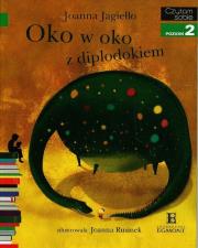 Czytam sobie - Oko w oko z diplodokiem. Autor: Joanna Jagiełło. Dadada.pl Okładka książki Czytam sobie - Oko w oko z diplodokiem
