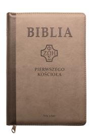 Biblia pierwszego Kościoła z paginat. brązowa. Autor: ks. prof.. Remigiusz Popowski SDB. Dadada.pl Okładka książki Biblia pierwszego Kościoła z paginat. brązowa
