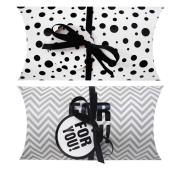 Pudełko na prezenty 22x10 biało-czarne 2szt. Wydawca: incood.. Dadada.pl Opakowanie Pudełko na prezenty 22x10 biało-czarne 2szt