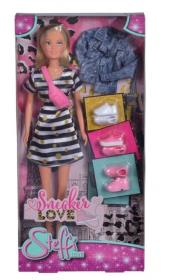 Opakowanie Steffi w sneakersach