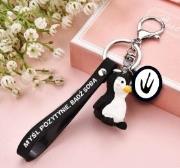 Brelok zwierzaczek - pingwin. Wydawca: Jawi. Dadada.pl Opakowanie Brelok zwierzaczek - pingwin