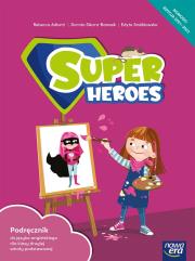 J. Angielski SP 2 Super Heroes Podr. NE 2021. Autor: Philip James with Dorota Sikora-Banasik and Marta, Rebecca Adlard with Dorota Sikora. Dadada.pl Okładka książki J. Angielski SP 2 Super Heroes Podr. NE 2021