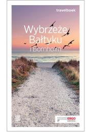 Travelbook - Wybrzeże Bałtyku i Bornholm w.2018. Autor: Bażela Magdalena, Zralek Peter. Dadada.pl Okładka książki Travelbook - Wybrzeże Bałtyku i Bornholm w.2018