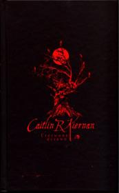 Czerwone drzewo. Autor: Kiernan Caitlin R.. Dadada.pl Okładka książki Czerwone drzewo