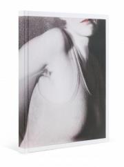 About Her. Teresa Gierzyńska. Autor:   Praca zbiorowa. Dadada.pl Okładka książki About Her. Teresa Gierzyńska