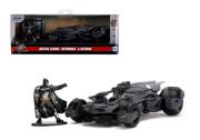 Batman samochód Batmobile Batmobile 1:32. Wydawca: Jada. Dadada.pl Opakowanie Batman samochód Batmobile Batmobile 1:32