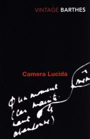 Camera Lucida. Autor: Barthes Roland. Dadada.pl Okładka książki Camera Lucida