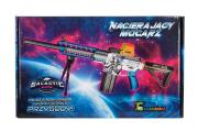 Galactic Blasters - Nacierajacy mocarz. Wydawca: Ciuciubabka. Dadada.pl Opakowanie Galactic Blasters - Nacierajacy mocarz
