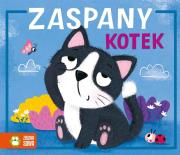 Historyjki harmonijki Zaspany kotek. Autor: brak autora, Agnieszka Matz. Dadada.pl Okładka książki Historyjki harmonijki Zaspany kotek