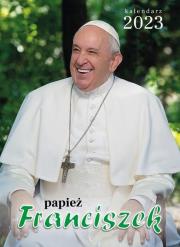 Kalendarz 2023 ścienny Papież Franciszek. Autor:   Praca zbiorowa. Dadada.pl Okładka książki Kalendarz 2023 ścienny Papież Franciszek