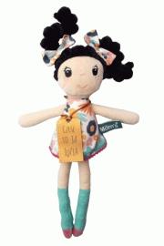Lalka Zuzia. Wydawca: Hencz Toys. Dadada.pl Opakowanie Lalka Zuzia
