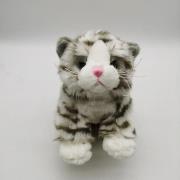 Opakowanie Pluszowy kot w szare paski