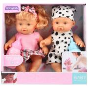 Sikające lalki. Wydawca: Trifox. Dadada.pl Opakowanie Sikające lalki