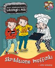 Skradzione muffinki i inne komiksy. Biuro Detektywistyczne Lassego i Mai. Komiks. Autor: Martin Widmark, Helena Willis. Dadada.pl Okładka książki Skradzione muffinki i inne komiksy. Biuro Detektywistyczne Lassego i Mai. Komiks