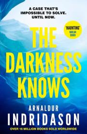 The Darkness Knows. Autor: Indridason	 Arnaldur. Dadada.pl Okładka książki The Darkness Knows