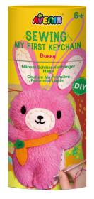 Uszyj brelok do kluczy - Królik. Wydawca: AVENIR. Dadada.pl Opakowanie Uszyj brelok do kluczy - Królik