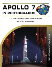 Apollo 7 in Photographs. Autor: J. L. Pickering, John Bisney. Dadada.pl Okładka książki Apollo 7 in Photographs