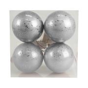 Bombki z efektem rosy srebrne 4szt. Wydawca: ARPEX. Dadada.pl Opakowanie Bombki z efektem rosy srebrne 4szt