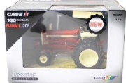 Britains Traktor Case IH Farmall 1206 TOMY. Wydawca: Tomy. Dadada.pl Opakowanie Britains Traktor Case IH Farmall 1206 TOMY