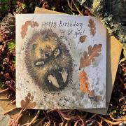 Opakowanie Karnet Urodziny Jeżyk na plecach