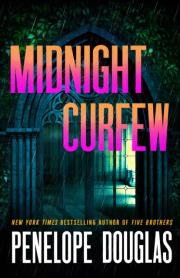 Okładka książki Midnight Curfew