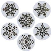 Naklejki papierowe na taśmie Śnieżynki 25mm 500szt. Wydawca: Titanum. Dadada.pl Opakowanie Naklejki papierowe na taśmie Śnieżynki 25mm 500szt