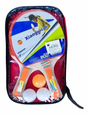 Paletki do ping-ponga 2szt + piłeczki 3szt + torba. Wydawca: W&K. Dadada.pl Opakowanie Paletki do ping-ponga 2szt + piłeczki 3szt + torba
